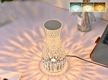 Vase Shape Atmosphere Crystal Lamp Romantic Bedside Diamond Table Lamp Home Christmas Decorations LED Lights (style: Plug in 3colors, Electrical outlet: USB)